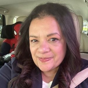 Meet your Posher, Dionne